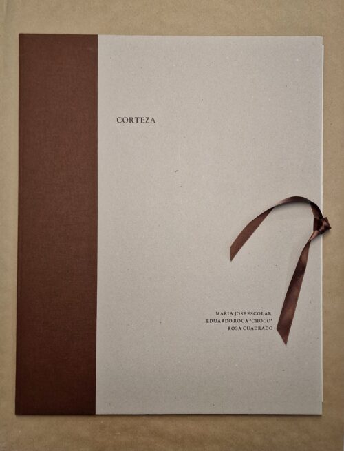 Carpeta de la edición Corteza de María José Escolar, Eduardo Roca Choco y Rosa Cuadrado